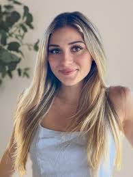 Robert Vanhoose's Instagram, Twitter & Facebook