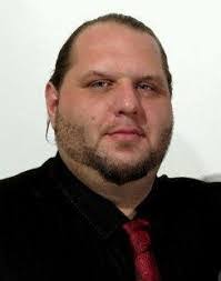 Owen Hull's Instagram, Twitter & Facebook