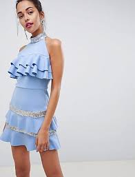 Asos design ha una vasta gamma di stili perfetti per te, dalle lunghezze mini e midi ai pizzi e quadretti, mentre asos edition è la soluzione giusta per le cerimonie. Asos Abiti In Blu Ora Fino Al 83 Stylight