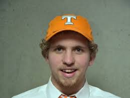 Knoxville area athletes sign college letters