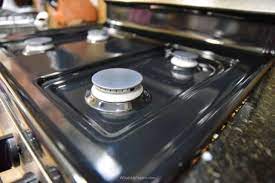 How To Efficiently Clean Gas Stove Tops Burners And Grates Clean Gas Stove Top Gas Stove Top Gas Stove Burner