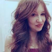 Lori Caton's Instagram, Twitter & Facebook