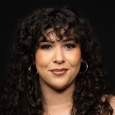 Amber Mayberry's Instagram, Twitter & Facebook