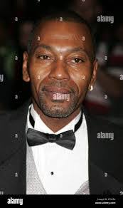 Robert Autrey's Instagram, Twitter & Facebook