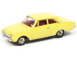559 Ford Taunus 17m Pirelli Plaque Immatriculation Pneu