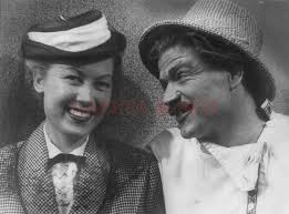 Chordify is your #1 platform for chords. DestÄinuiri Cu ActriÈa Marina BaÈta Cosma Secretarul De Partid Ne Critica Amza Pellea Ne ImbrÄÈiÈa Gazeta De Sud