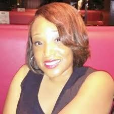 Kim Petitt's Instagram, Twitter & Facebook