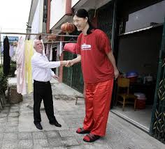 Her gigantism was due to a tumor in her pituitary gland. Grosste Frau Der Welt In China Gestorben 2 36 Meter Deutschland Und Weltweit Pforzheimer Zeitung