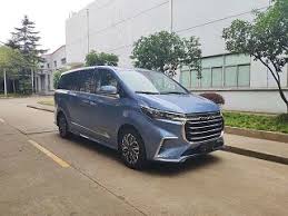 Captain's seats with recline and slide. Harga Mobil Maxus G10 Indonesia
