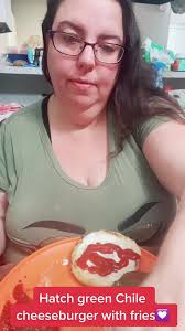 Flo V8 Hatch Chili Burger