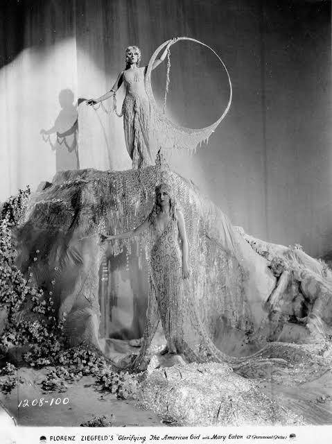 Glorifying the American Girl, a 1929 musical comedy film