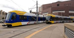 Metro Transit Lrv Side By Side Minneapolis Mn Minneapolis Railroad Tracks Light Rail