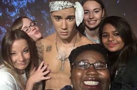 Madame Tussauds just unveiled a very sweaty, shirtless wax figure of Justin  Bieber