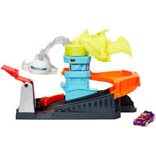 Hot Wheels City Ptero Port Attack Playset In 2020 Hot Wheels Hot Wheels Ultimate Garage Hot Wheels Cars