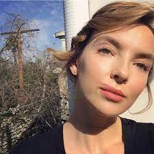 Pin On Stunning Jodie Comer