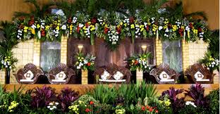 Dekorasi pelaminan sederhana di dalam rumah. Dekorasi Pelaminan Gebyok Rumah Safa Wedding
