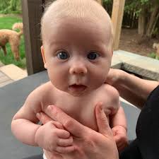 Photo by Elly Garner (@ellybaerg) · March 28, 2021