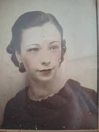 Anyone reconize me? I recently received some older family photos that  unfortunately are not labeled. They could be Shelton, Quick, or Harrisons  from the New Haven and possibly the Chamois area. Any