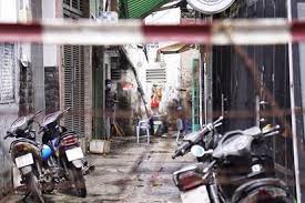 Ngay khi biết thông báo, nhiều người dân tphcm tranh thủ đi mua. Nlc6e6tab40e8m