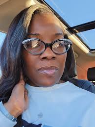 #over40 #mominfluencer #momlife #creatorsearchinsights