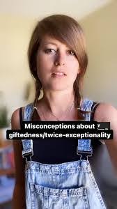 Kerry Schroeder's Instagram, Twitter & Facebook