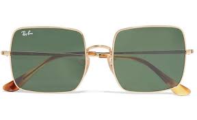 Kadinlar Icin En Trend Kare Gunes Gozlugu Modelleri 2019 2020 Trendler Ve Moda Trendler Gunes Gozlugu Karen Walker