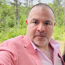 It has been almost 2 years since my green “open to work” box posted.