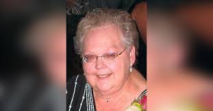 Laurie Schad's Instagram, Twitter & Facebook