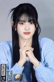 Izna member Koko pic. During their vedio call and face to face fansign  yesterday 🩵🩵 #everyoneシ゚