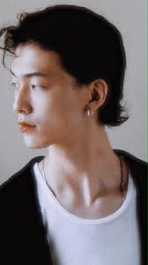 A look behind the scenes of our fall Men’s Fashion issue cover shoot, which  you can find in print with your @nytimes today. The photographer Collier  Schorr (@collierschorrstudio) found inspiration in ...