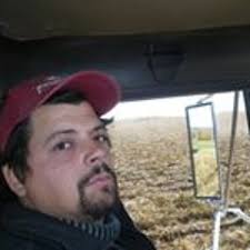 Listen to playlists featuring 8 Gone Sur Un Buzz by Laurie LeBlanc online  for free