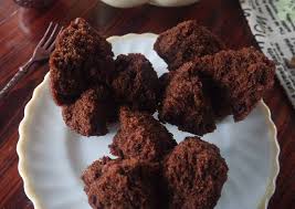 Selain itu minuman soda yang digunakan juga harus dipastikan masih baru, agar menghindari kegagalan dalam membuat bolu kukus mekar ini. Resep Bolu Kukus Mekar Coklat Spekoek Enak Banget