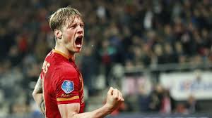 I plan to graduate in december of 2020. Bundesliga Wout Weghorst Wolfsburg S Dutch Dynamo In Attack