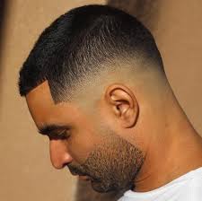 Buzz Low Fade Manner Kurze Frisuren Kurze Manner Frisuren 2017 Rockabilly Frisuren Manner Kurze Haare Sehr Manner Frisur Kurz Herrenfrisuren Frisuren Kurz