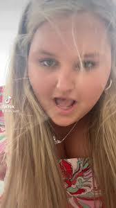 Lilly Padgett's Instagram, Twitter & Facebook