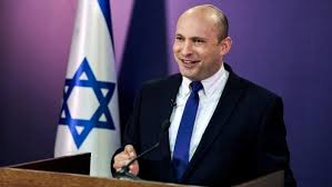 İki yıl başbakanlık koltuğunda oturacak olan naftali bennett, woodstock kuşağı olarak nitelendirilen, anne ve babası 1967 savaşı'ndan sonra i̇srail'e göç eden abd'lilerden. Skpyaixg2mqeym