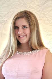 Leann Goetz's Instagram, Twitter & Facebook