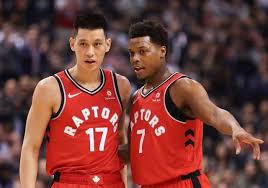 Nba 總決賽 ，是爭奪 nba 最高榮譽 nba總冠軍 的賽事，1986年前稱 nba世界冠軍系列賽 ，也是 nba季後賽 的最後一輪比賽，每年6月初舉行，由東部冠軍對陣西區冠軍。 æž—ä¹¦è±ªéšçŒ›é¾™å¤ºå† ç¬¬3ä½å¤ºnbaæ€»å† å†›åŽäººçƒå'˜ æ‰‹æœºæ–°æµªç½'
