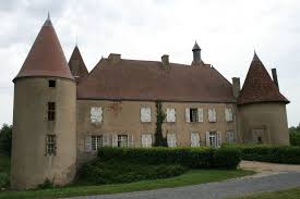 Chateau De La Foret De Viry Auvergne France Le Manoir Auvergne Paysage Auvergne