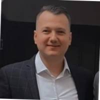 100+ profiluri „Danny”