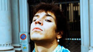 Chi è Alex Wyse, il cantante in gara a Sanremo 2025 tra le nuove proposte