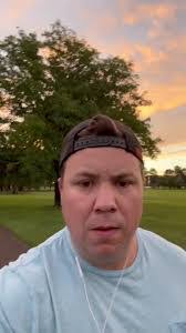 Nick Munger's Instagram, Twitter & Facebook