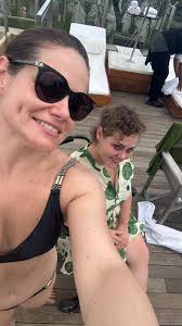 Hoje é a grande final do New Faces e estou que não me aguento! Minha irmã  disse que leu o resultado na bola de cristal, mas achei a leitura suspeita.  Pra quem não sabe ela que também falou pra eu me ...