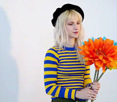 It's possible that these flowers for vases clues could be hinting at a new paramore album. Hayley Williams Brings Flowers To Zane Lowe Interview The Honey Pop