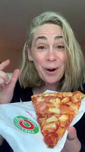 La pizza hawaiana: ¿un invento canadiense?