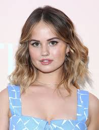 Check spelling or type a new query. Jelang Tahun Baru 2020 Lihat Inspirasi Model Rambut Yang Cocok Untuk Pemilik Wajah Bulat