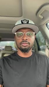 Bradley Squire's Instagram, Twitter & Facebook