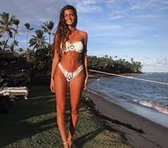 O destino marcou uma viagem ao passado, ainda. Que Estrondo Maria Cerqueira Gomes Exibe Corpo Escultural Ao Lado Da Filha De 16 Anos Nacional Flash