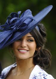 Long wavy hair is a sophisticated choice for wedding hairstyles that must include a veil. Michelle Keegan Fascinator Hairstyles Derby Outfits Hat Hairstyles