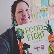 Heather McAfee (@ilas_bookshelf) • Instagram photos and videos